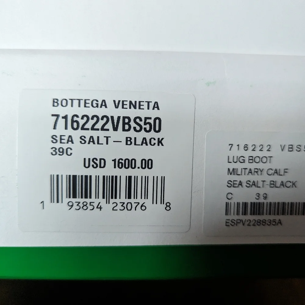 Bottega Veneta Lug Lace-Up Boot. Size 39. - Picture 2 of 8